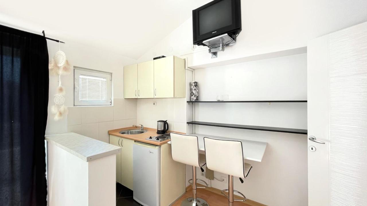 Apartments Antonela Sveti Stefan Extérieur photo