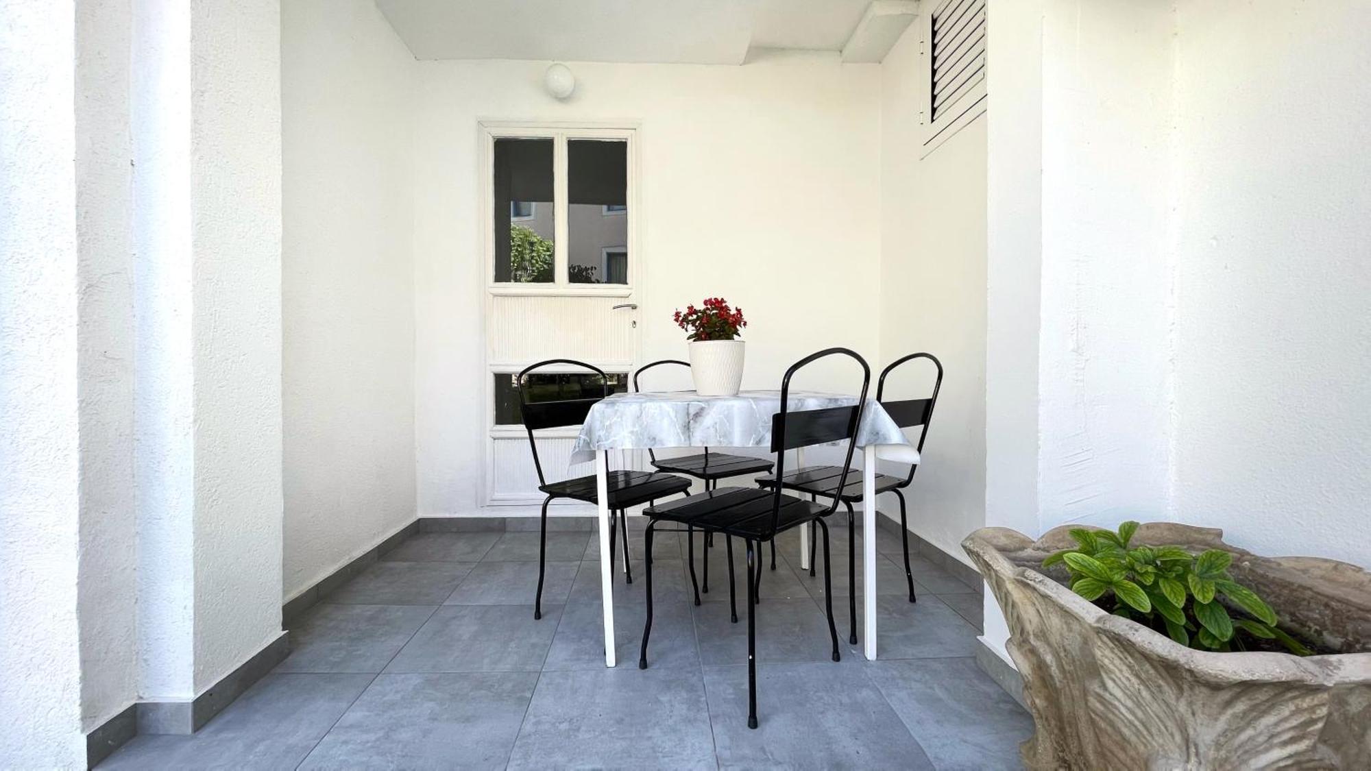 Apartments Antonela Sveti Stefan Extérieur photo
